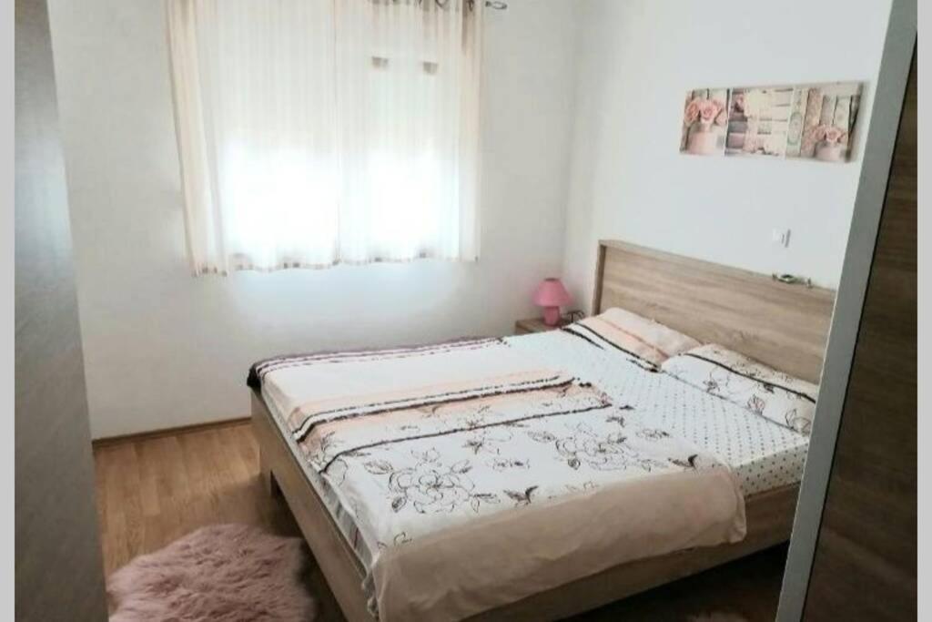 Apartment Zorika Near The Beach Pola Esterno foto